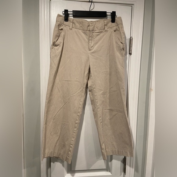 Old Navy Size 8 Khaki Cream Stripe Stretch Mid Rise Straight Leg Cropped Pants - Picture 1 of 12
